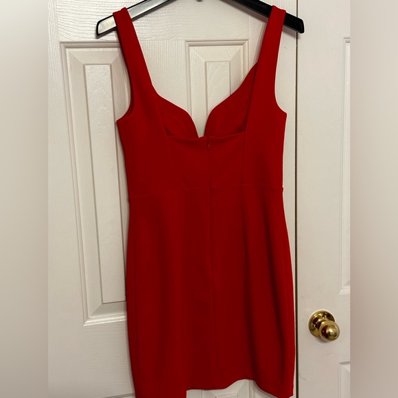 Express Scarlet RED dress. Size 6. - Picture 4 of 6